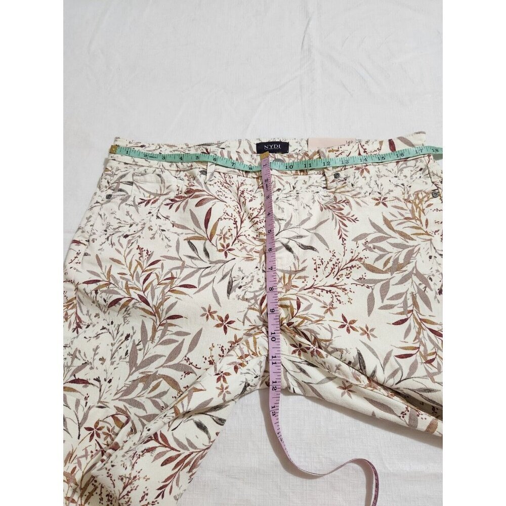 NYDJ Sheri Slim Leg Jeans Cream Beige Leaf Leaves Floral Size 14P Stretch (CJ6) - Picture 10 of 11